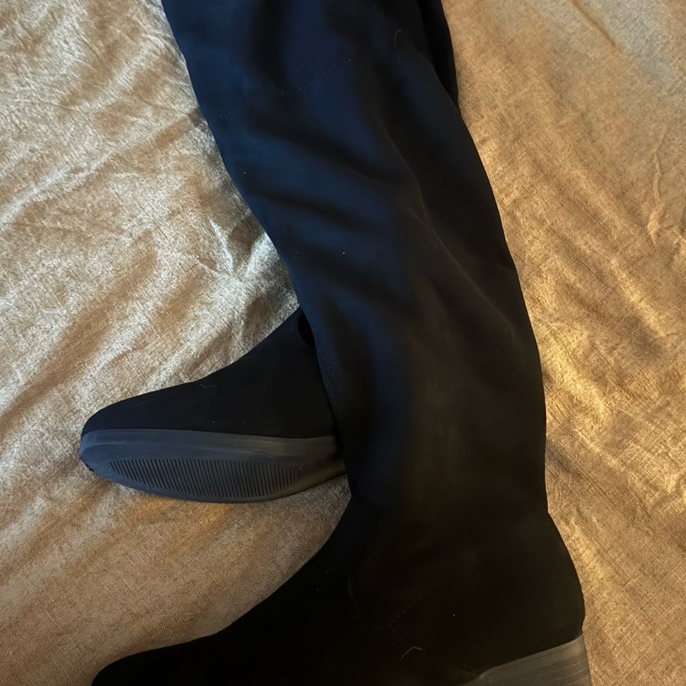 Black Knee-High Boots - Picture 5 of 5